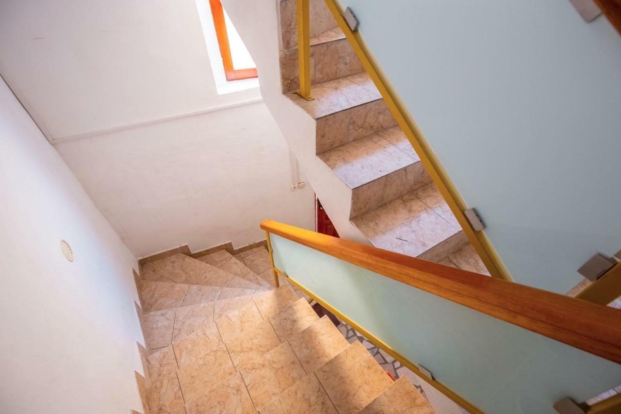 Studio-Apartman Dejan บาการ์ ภายนอก รูปภาพ